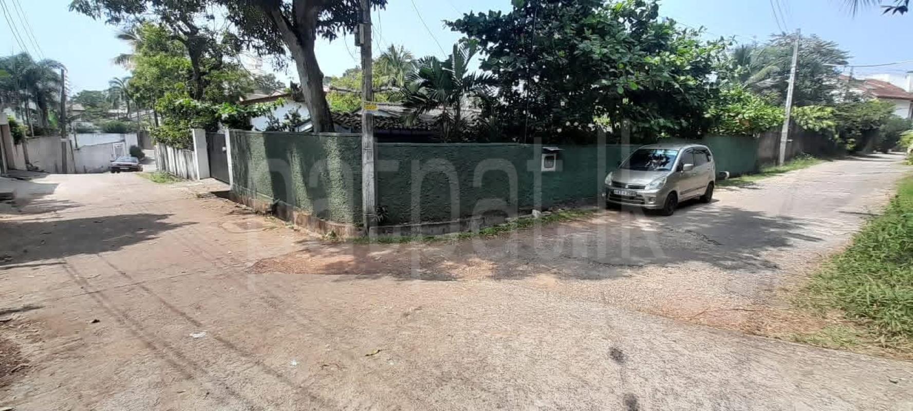 Residential Land for Sale in Pelawatta