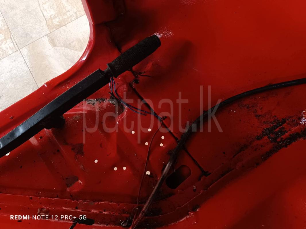 Bajaj 4 stroke 2011 - பயன்படுத்தப்பட்டது முச்சக்கர வண்டி sale in Sri Lanka - patpat.lk