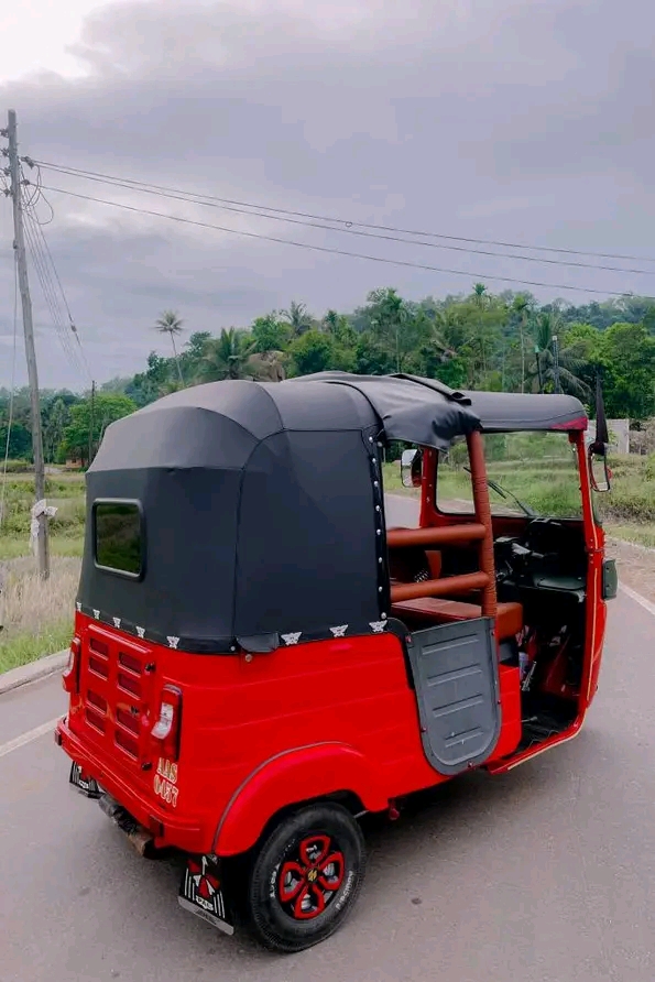 Bajaj Three Wheel 2014 - பயன்படுத்தப்பட்டது முச்சக்கர வண்டி sale in Sri Lanka - patpat.lk