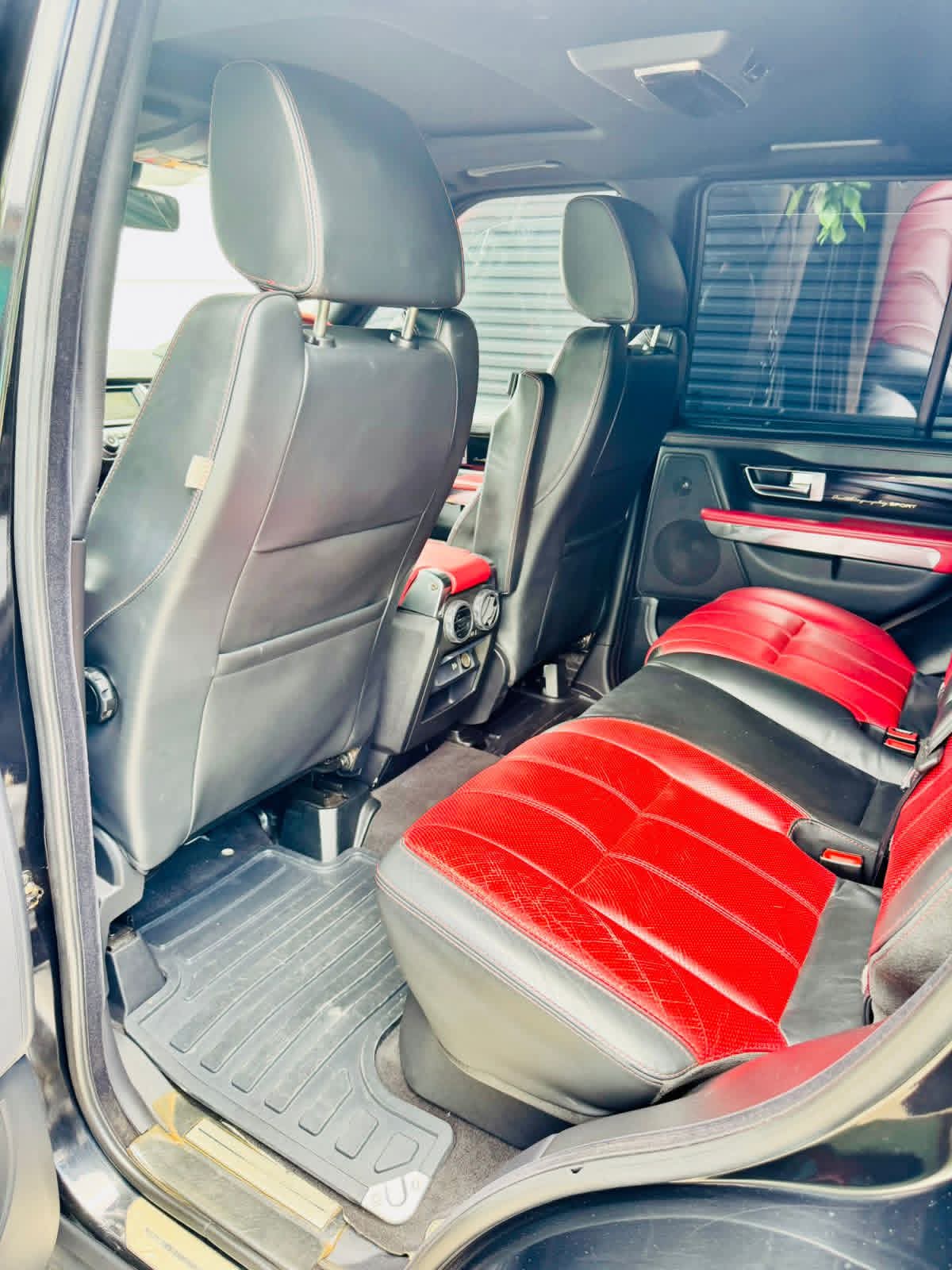 Land Rover Range Rover 2011 - பயன்படுத்தப்பட்டது SUV sale in Sri Lanka - patpat.lk