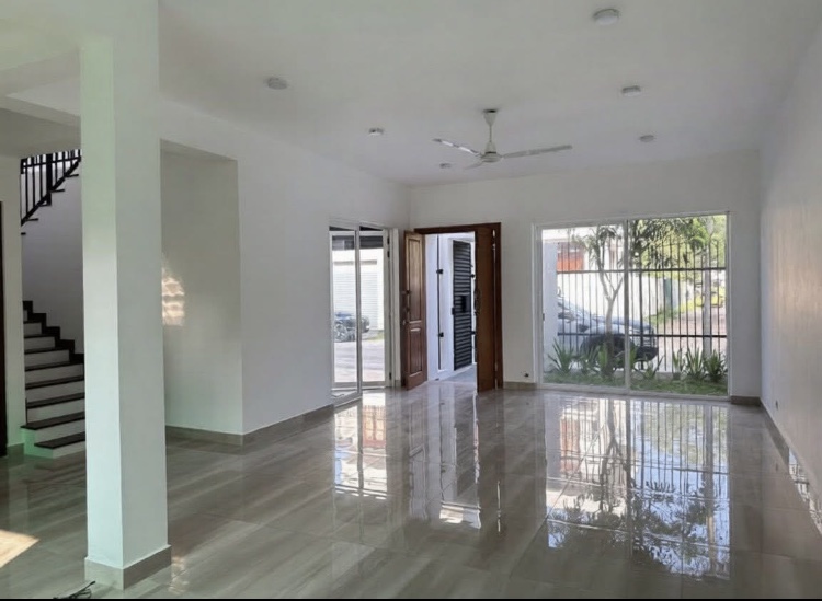 House for Sale in Thalapathpitiya