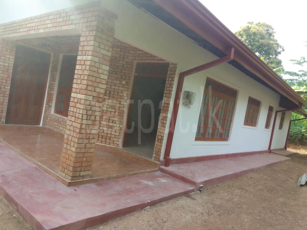 House for Rent in Nittambuwa ads-image-1