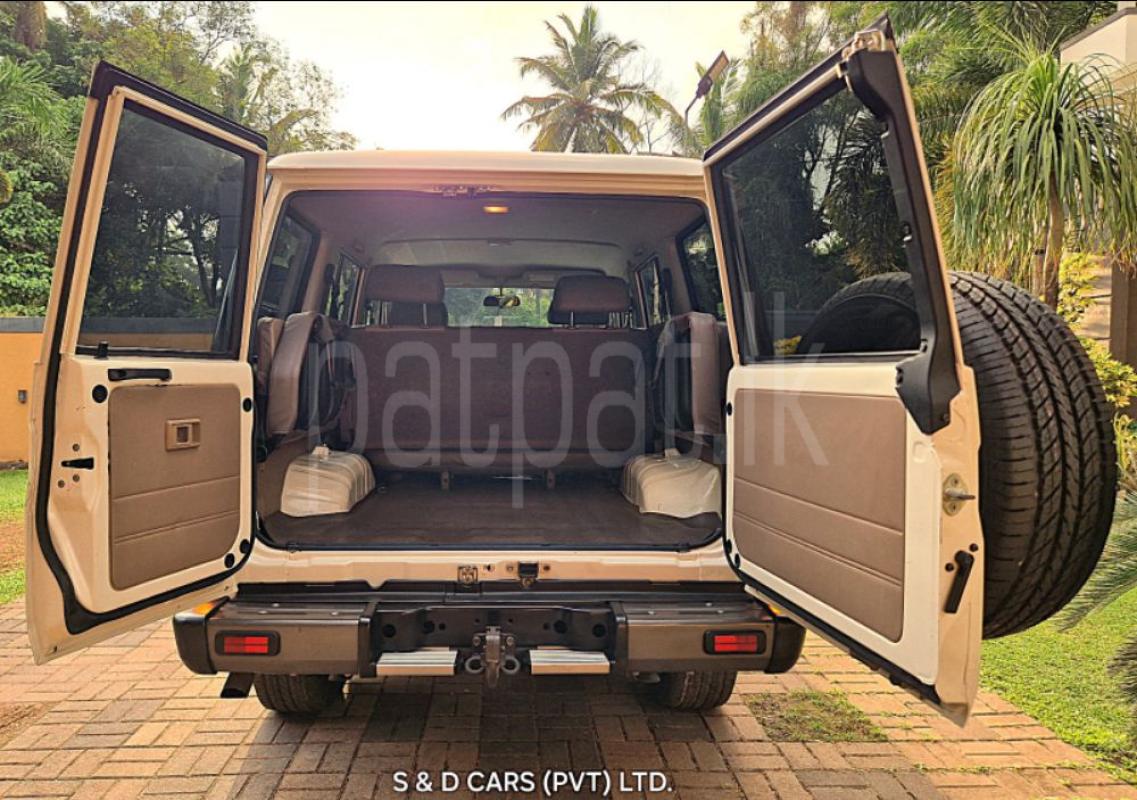 Advertisement image 4