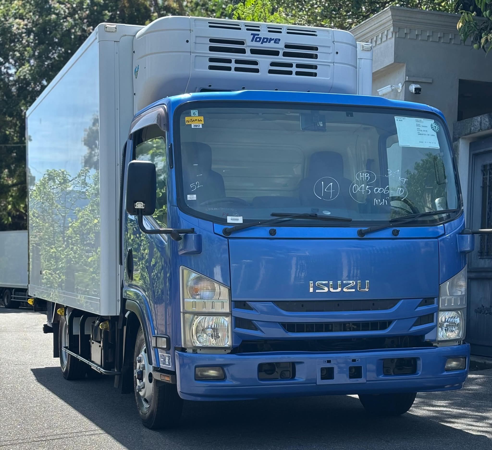 Isuzu ELF 2017 - Brand New Truck sale in Sri Lanka - patpat.lk