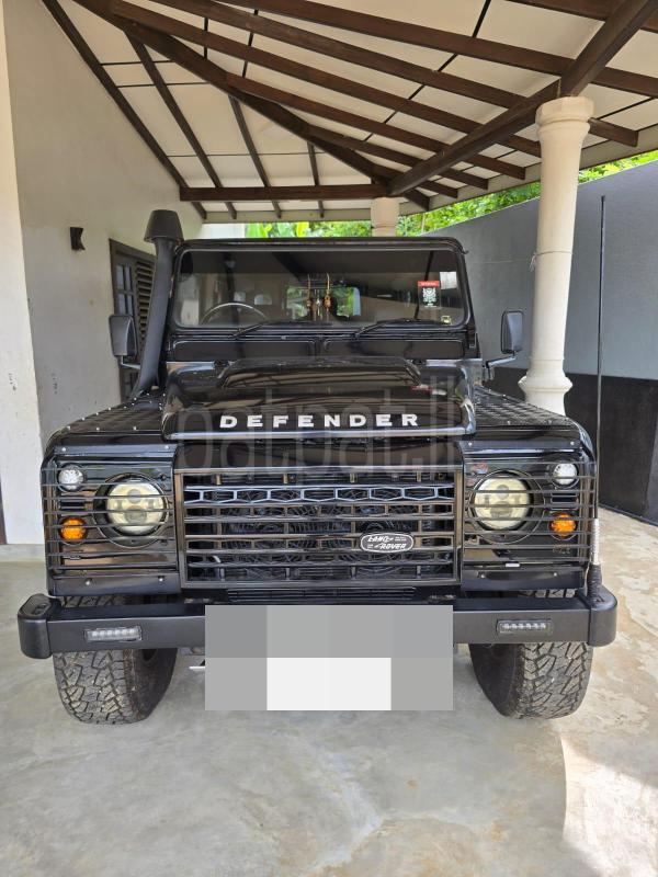 Land Rover Defender 1979 - பயன்படுத்தப்பட்டது SUV sale in Sri Lanka - patpat.lk