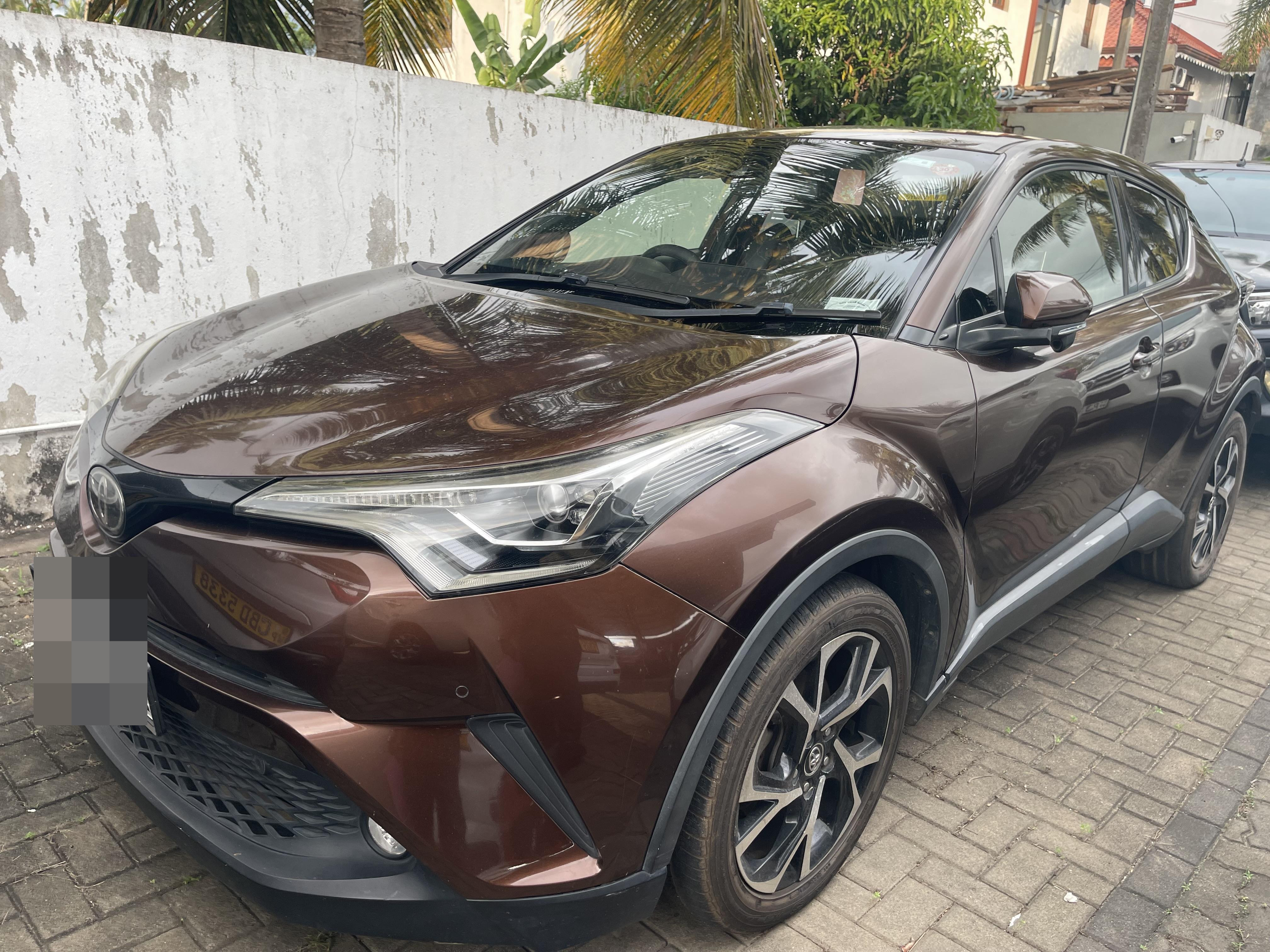 Toyota CHR 2017 - නැවත සකස් කල SUV රථය sale in Sri Lanka - patpat.lk