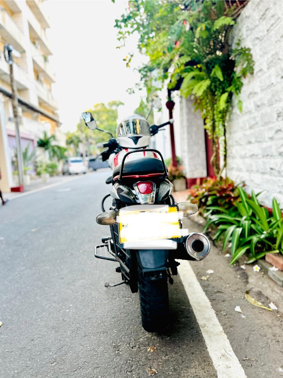 Bajaj V15 2016 - Used Bike sale in Sri Lanka - patpat.lk