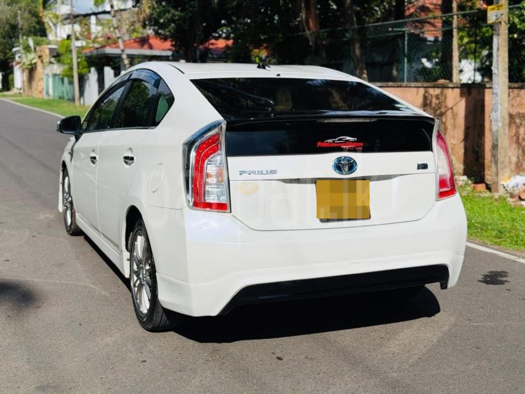 Toyota Prius 2013 - Used Car sale in Sri Lanka - patpat.lk