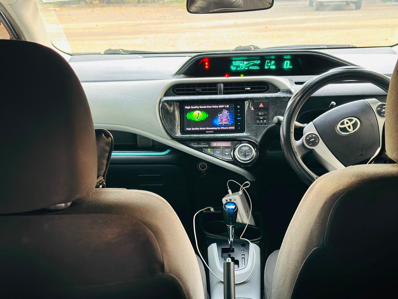 Toyota Aqua 2013 - பயன்படுத்தப்பட்டது கார் sale in Sri Lanka - patpat.lk