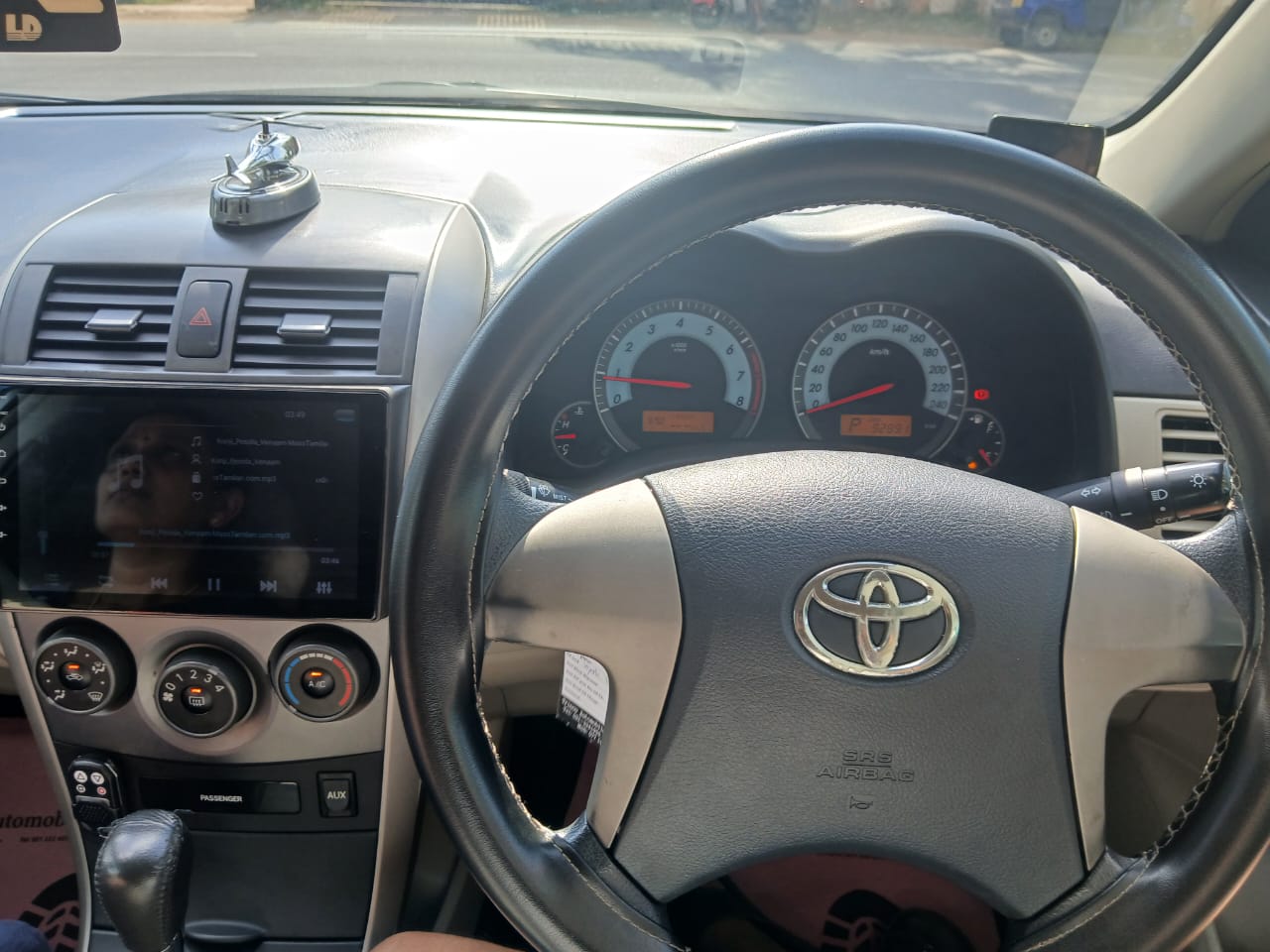 Toyota Corolla 2012 - Used Car sale in Sri Lanka - patpat.lk