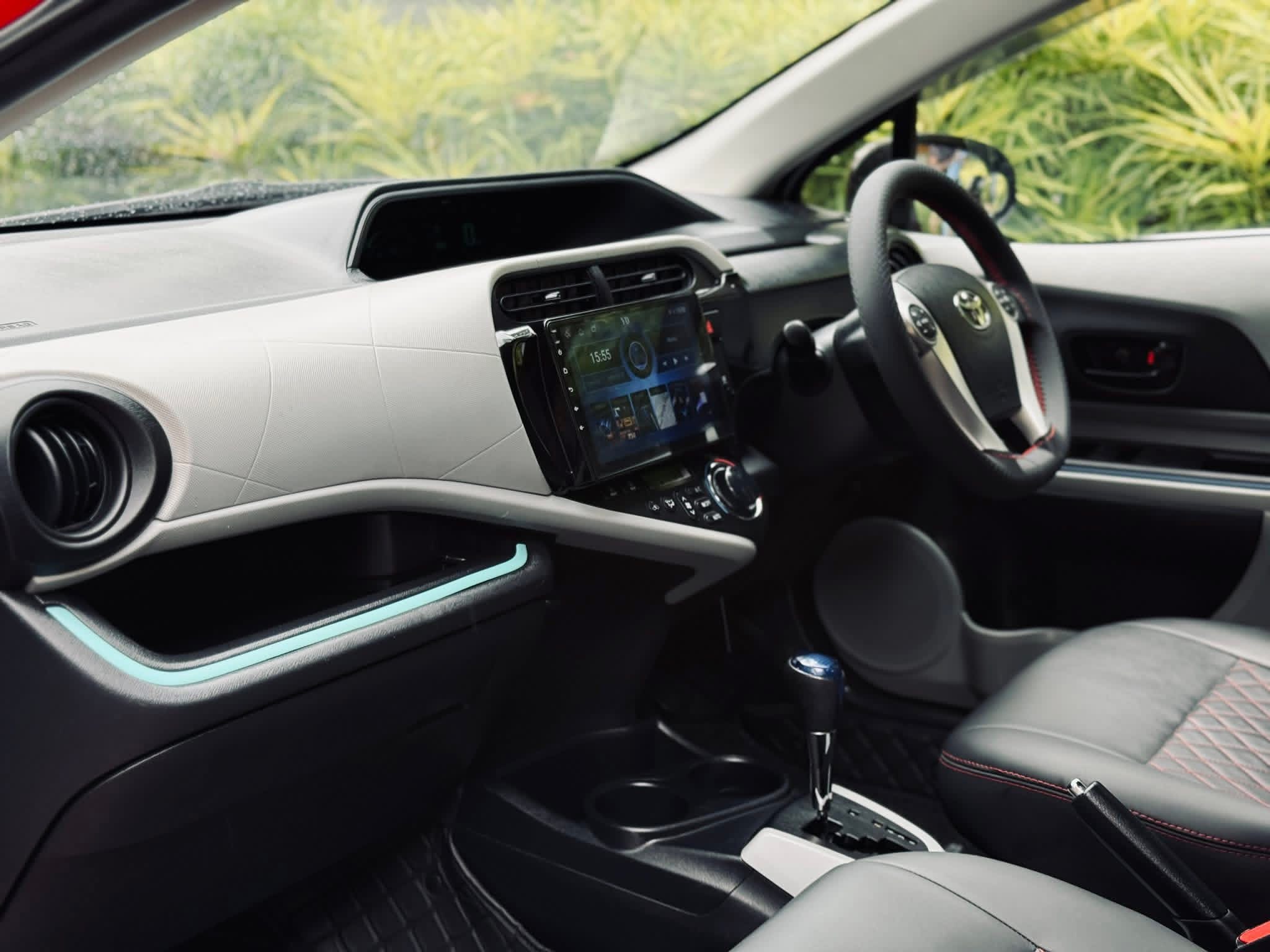 Toyota Aqua 2013 - Used Car sale in Sri Lanka - patpat.lk