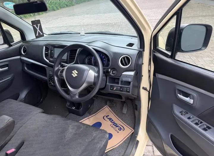 Suzuki Wagon R 2017 - භාවිතා කරන ලද කාර් sale in Sri Lanka - patpat.lk