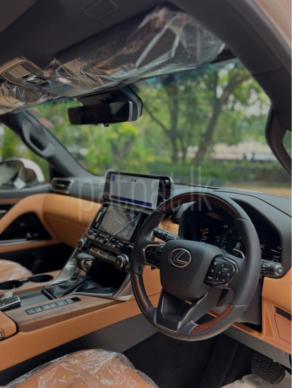 Advertisement image 6