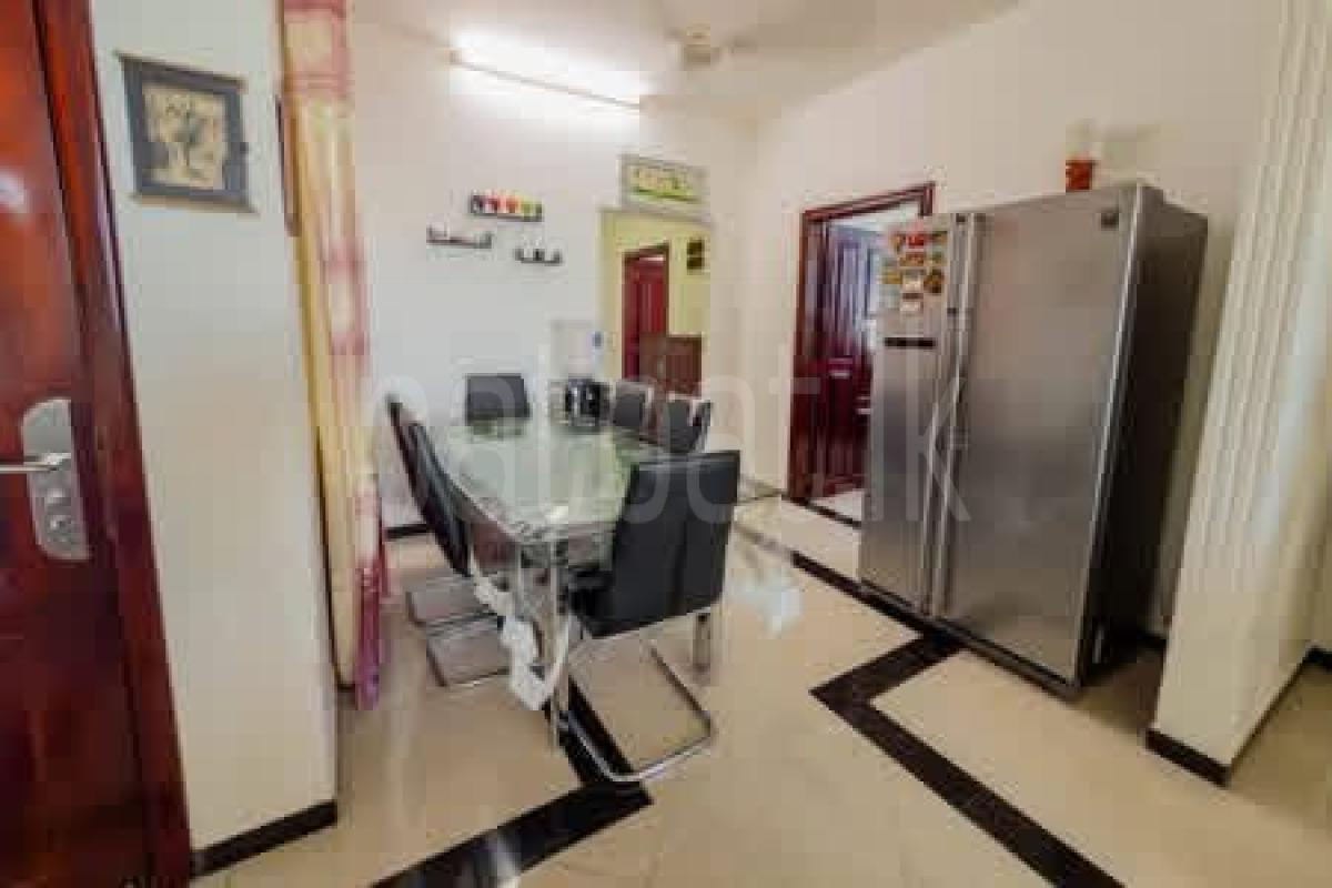 Furnished Apartment for Sale in Wellawatta (Colombo 06)