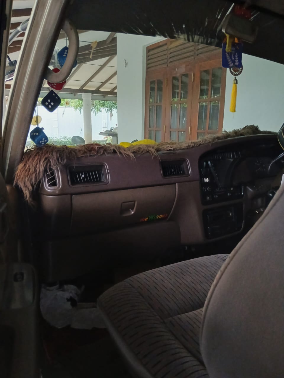 Nissan Caravan 1999 - பயன்படுத்தப்பட்டது வேன் sale in Sri Lanka - patpat.lk