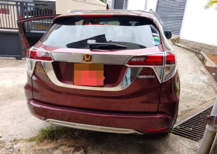 Honda Vezel 2015 - பயன்படுத்தப்பட்டது SUV sale in Sri Lanka - patpat.lk