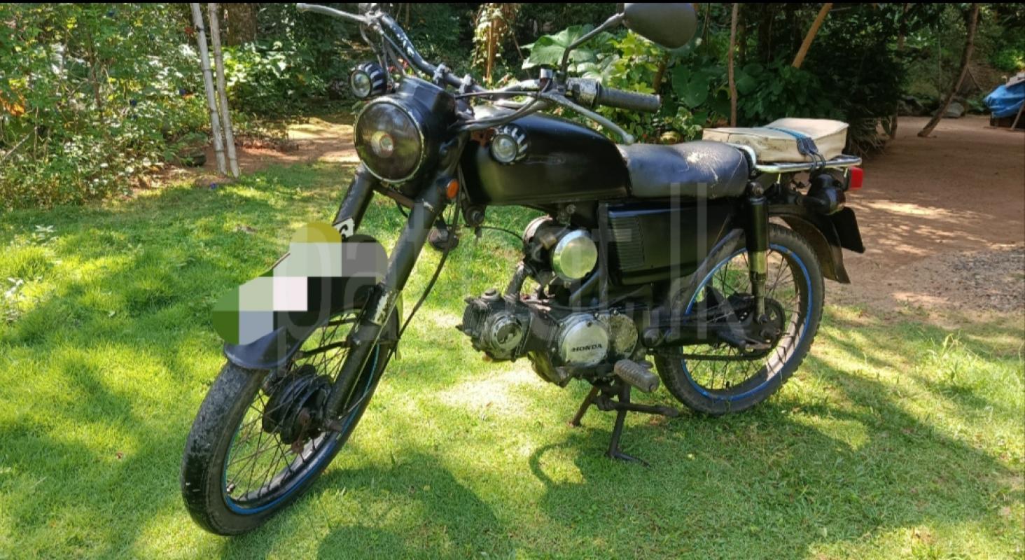 Honda CD90 1984 - பயன்படுத்தப்பட்டது பைக் sale in Sri Lanka - patpat.lk