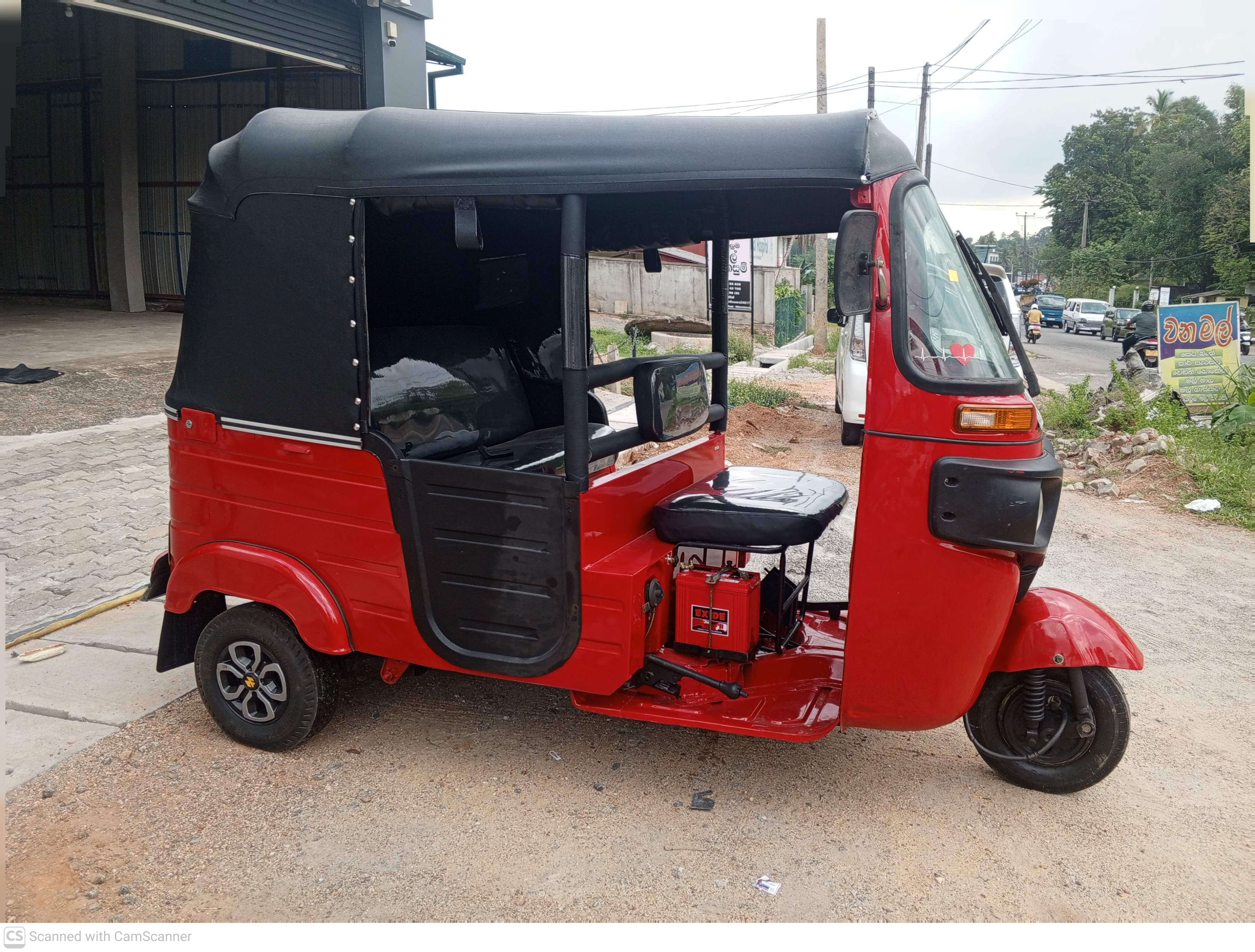 Bajaj Three Wheel 2015 - භාවිතා කරන ලද ත්‍රිරෝද රථය sale in Sri Lanka - patpat.lk