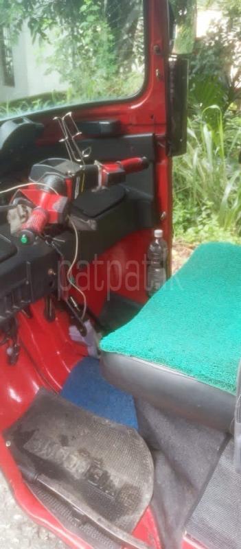 Bajaj Three Wheel 2018 - பயன்படுத்தப்பட்டது முச்சக்கர வண்டி sale in Sri Lanka - patpat.lk