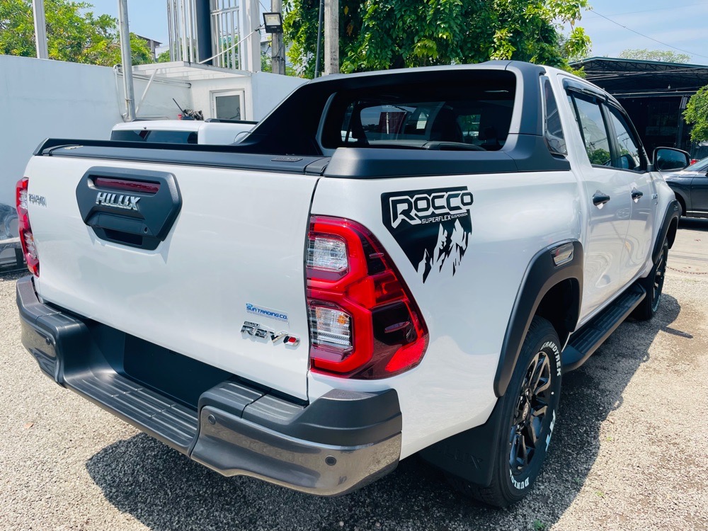 Toyota Hilux 2025 - අලුත් භාණ්ඩ ප්‍රවාහන sale in Sri Lanka - patpat.lk