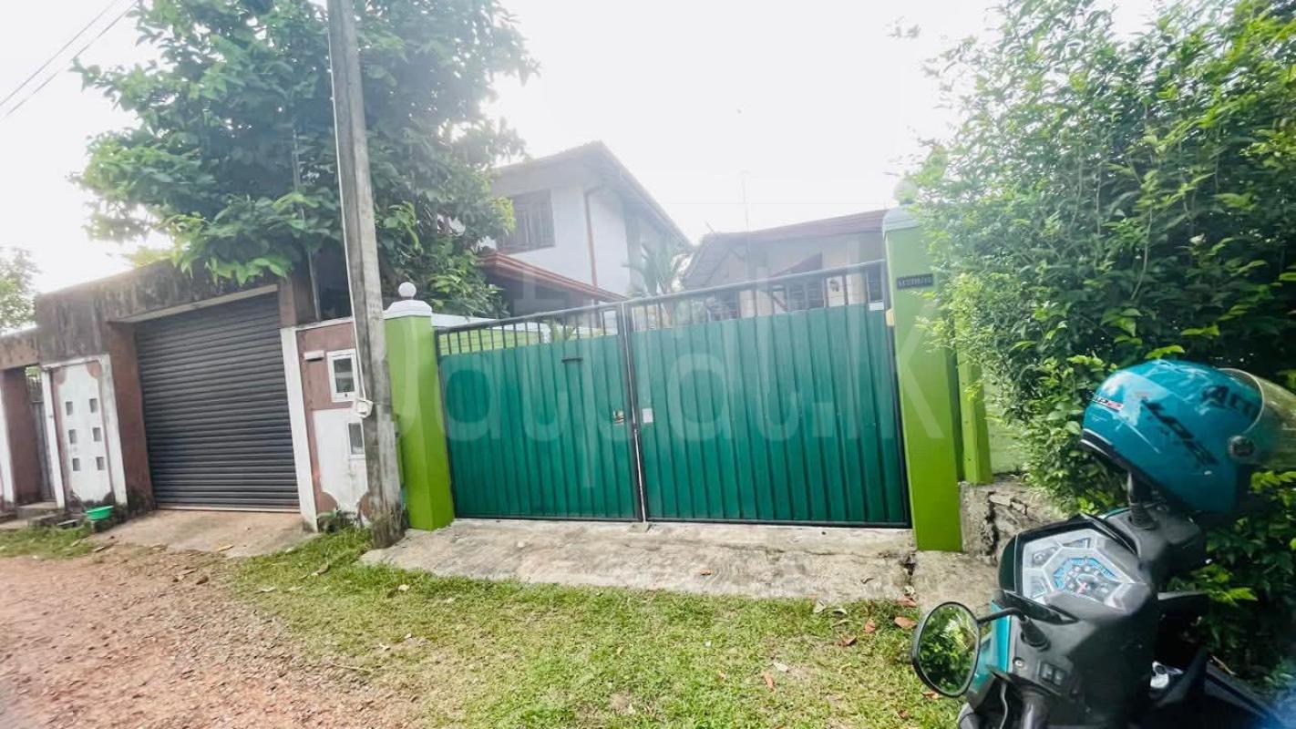House for Sale in Athurugiriya