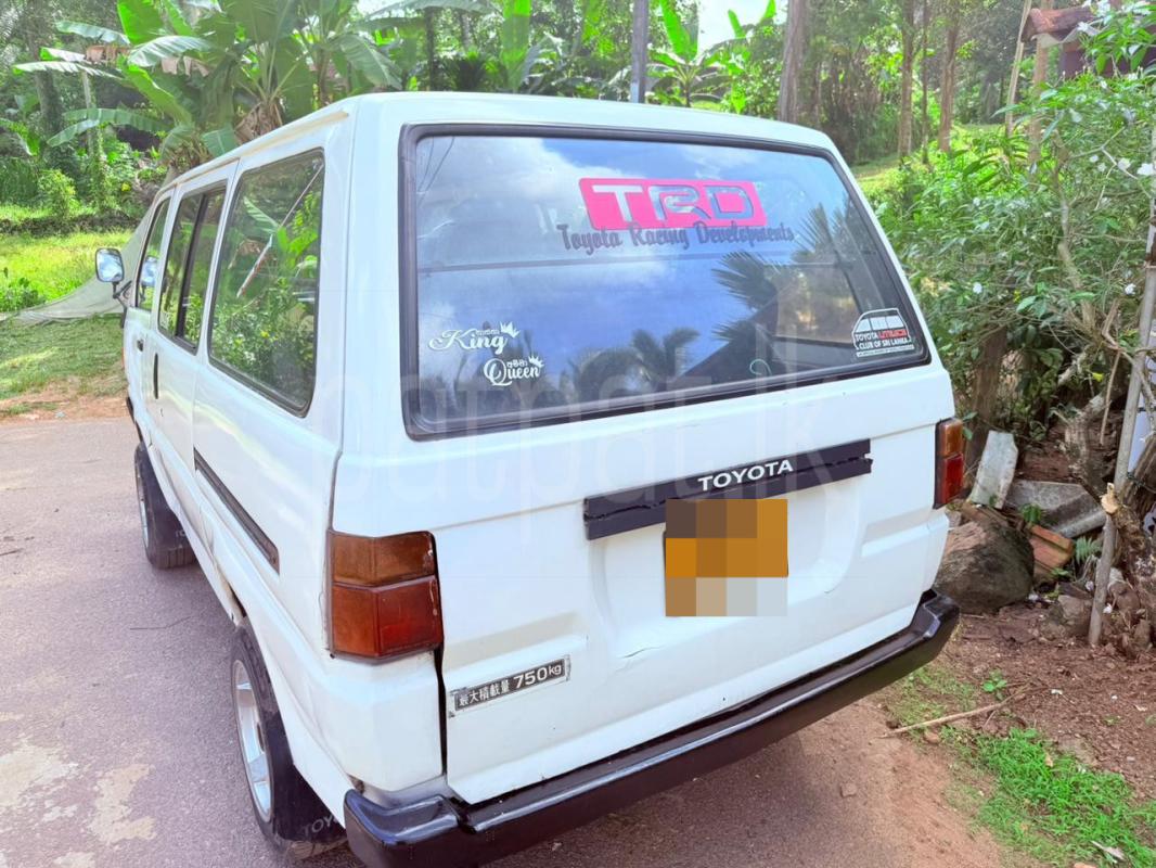 Toyota LiteAce 1988 - Used Van sale in Sri Lanka - patpat.lk