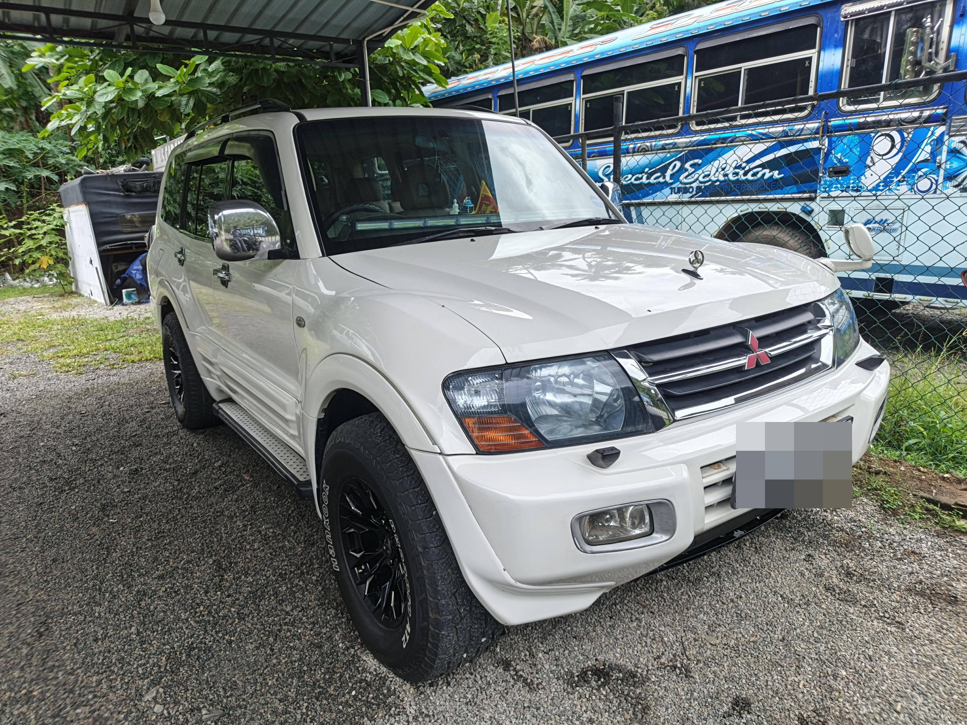 Mitsubishi Montero Sport 2000 - භාවිතා කරන ලද SUV රථය sale in Sri Lanka - patpat.lk