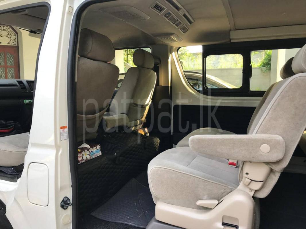 Toyota Hiace 2017 - பயன்படுத்தப்பட்டது வேன் sale in Sri Lanka - patpat.lk