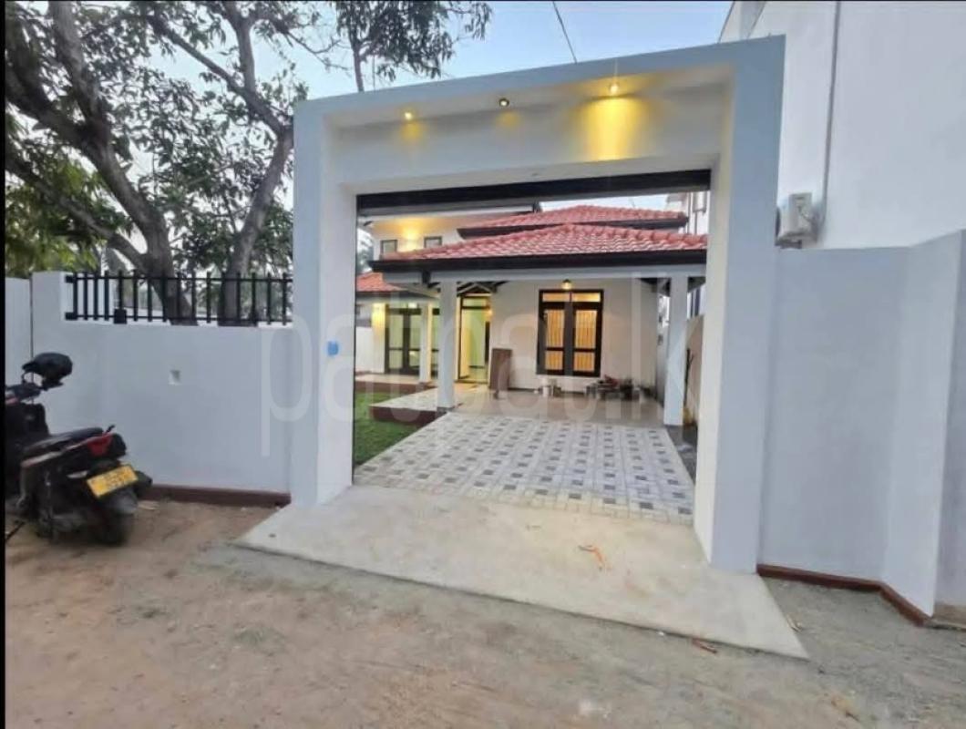 House for Sale in Negombo ads-image-1