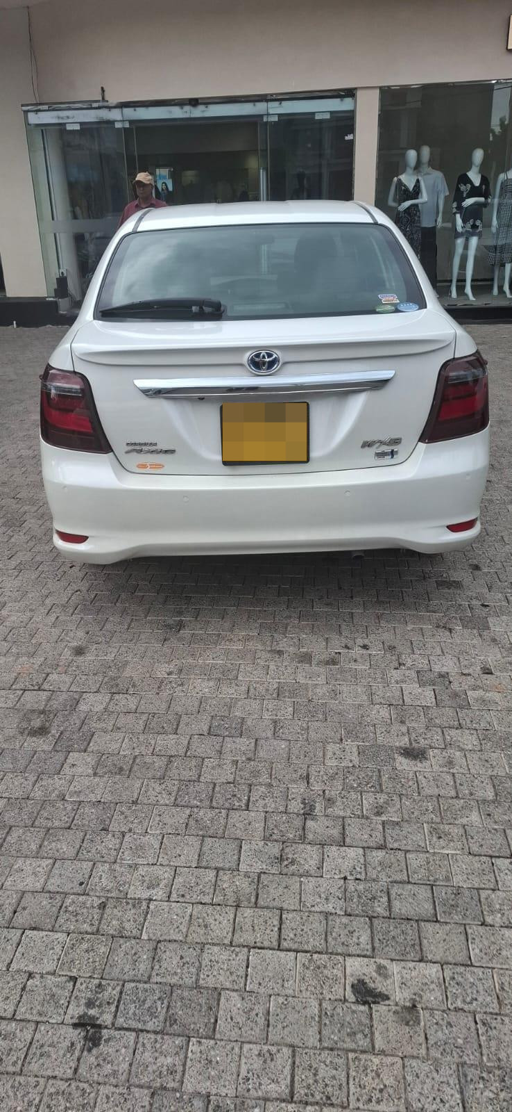 Toyota Axio 2018 - பயன்படுத்தப்பட்டது கார் sale in Sri Lanka - patpat.lk