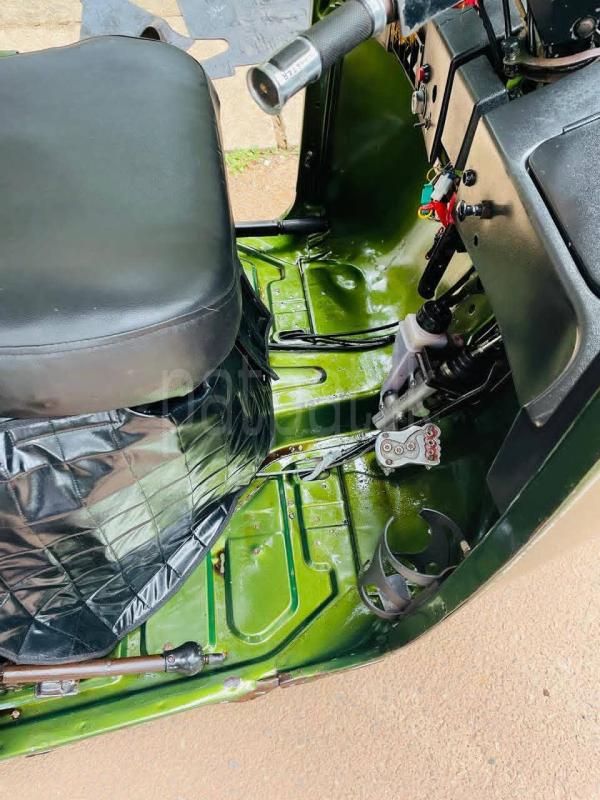 Bajaj 4 stroke 2011 - Used Three wheeler sale in Sri Lanka - patpat.lk
