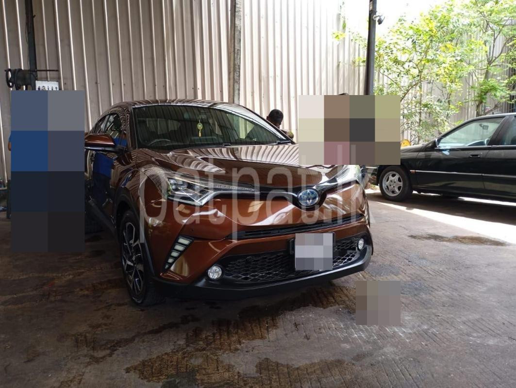 Toyota CHR 2017 - பயன்படுத்தப்பட்டது SUV sale in Sri Lanka - patpat.lk