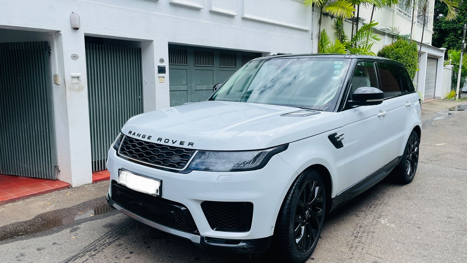 Land Rover Range Rover 2018 - பயன்படுத்தப்பட்டது SUV sale in Sri Lanka - patpat.lk