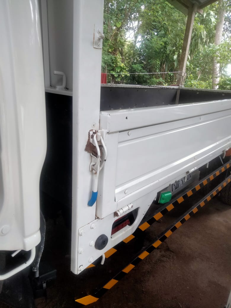 Isuzu ELF 1999 - Used Truck sale in Sri Lanka - patpat.lk