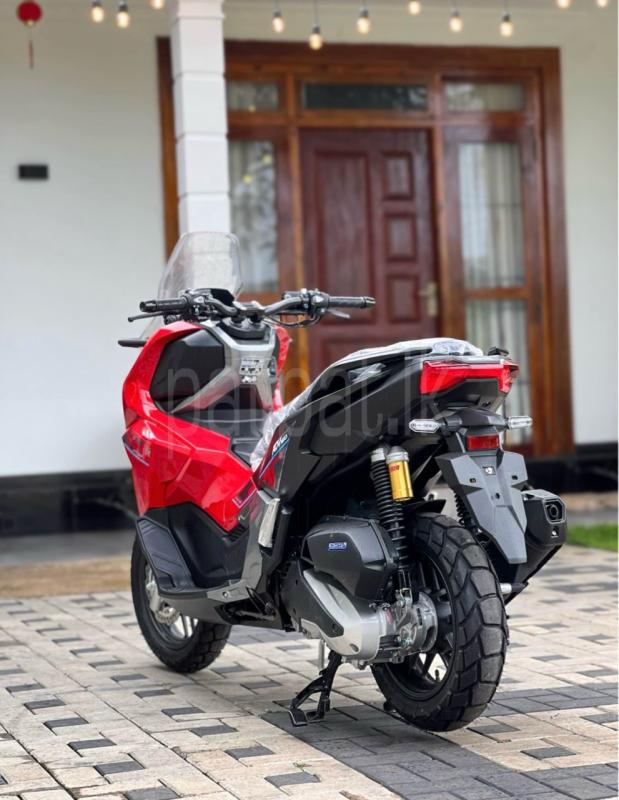 Advertisement image 4