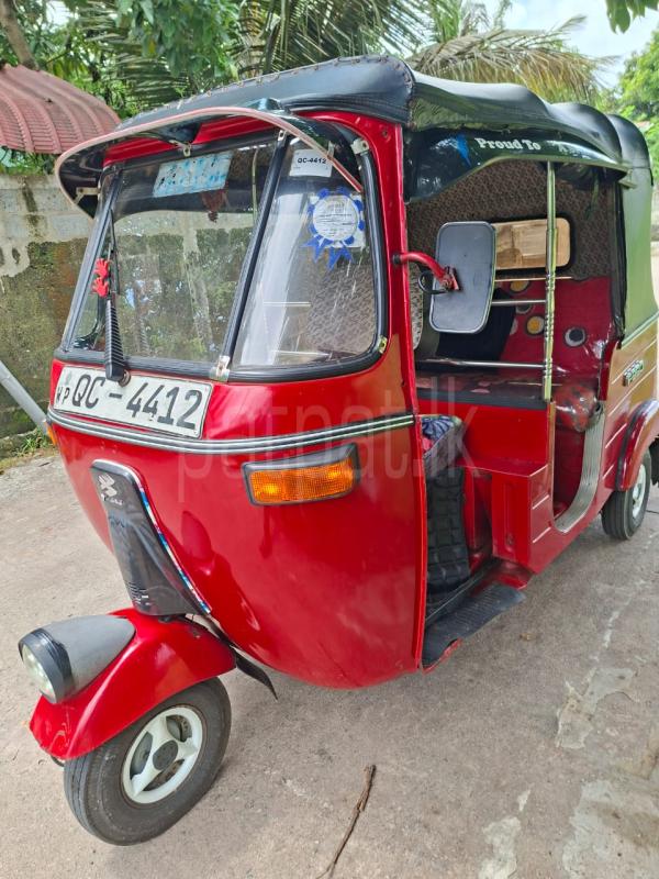 Bajaj 2 stroke 2005 - භාවිතා කරන ලද ත්‍රිරෝද රථය sale in Sri Lanka - patpat.lk