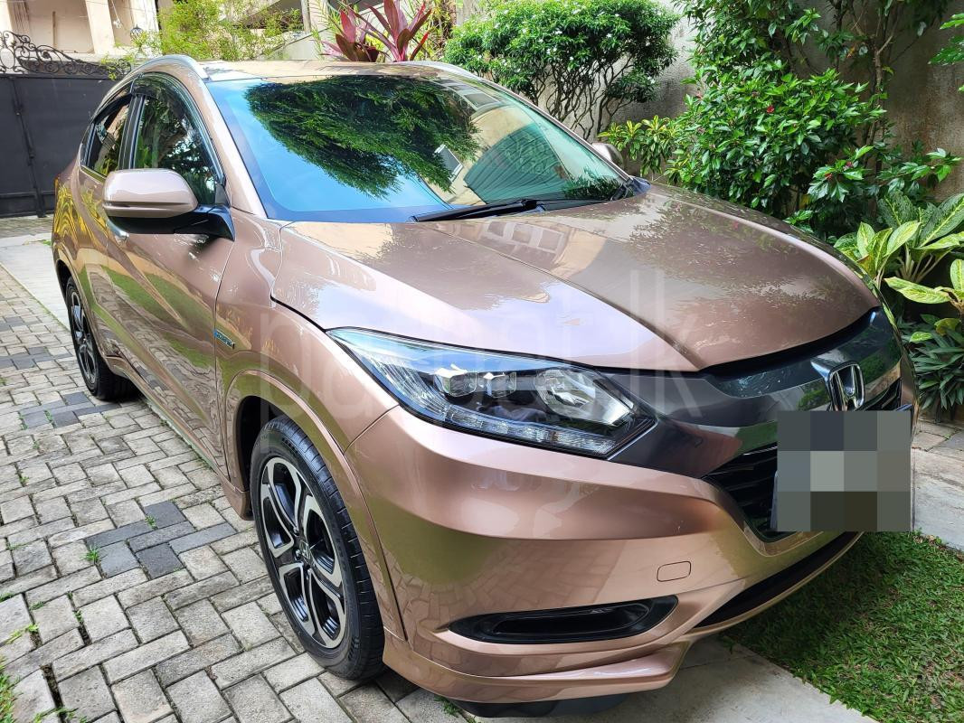 Honda Vezel 2016 - Used SUV sale in Sri Lanka - patpat.lk