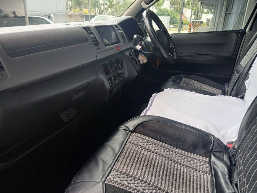 Toyota Hiace 2007 - Used Van sale in Sri Lanka - patpat.lk
