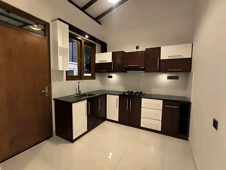 House for Sale in Athurugiriya