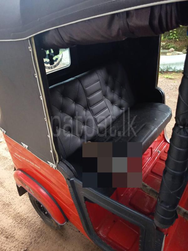 Bajaj Three Wheel 2006 - பயன்படுத்தப்பட்டது முச்சக்கர வண்டி sale in Sri Lanka - patpat.lk