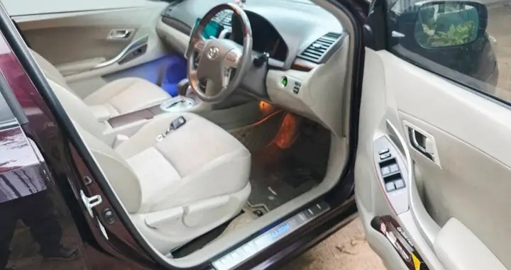 Toyota Allion 2010 - பயன்படுத்தப்பட்டது கார் sale in Sri Lanka - patpat.lk