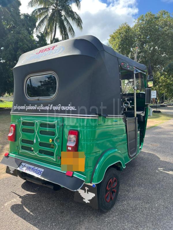 Bajaj Three Wheel 2013 - Used Three wheeler sale in Sri Lanka - patpat.lk