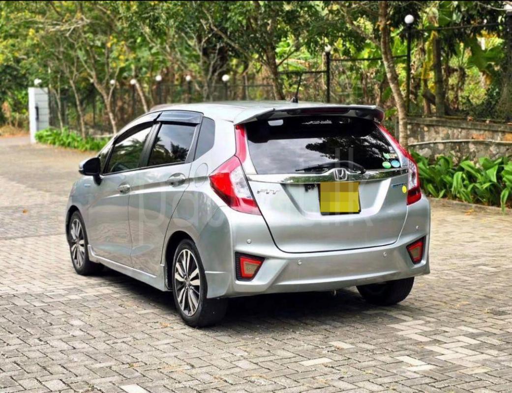 Advertisement image 3