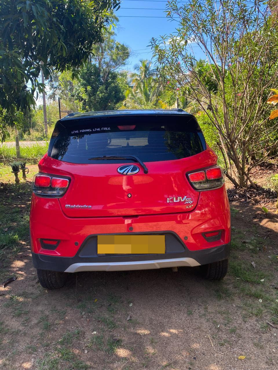 Mahindra KUV 2020 - பயன்படுத்தப்பட்டது SUV sale in Sri Lanka - patpat.lk