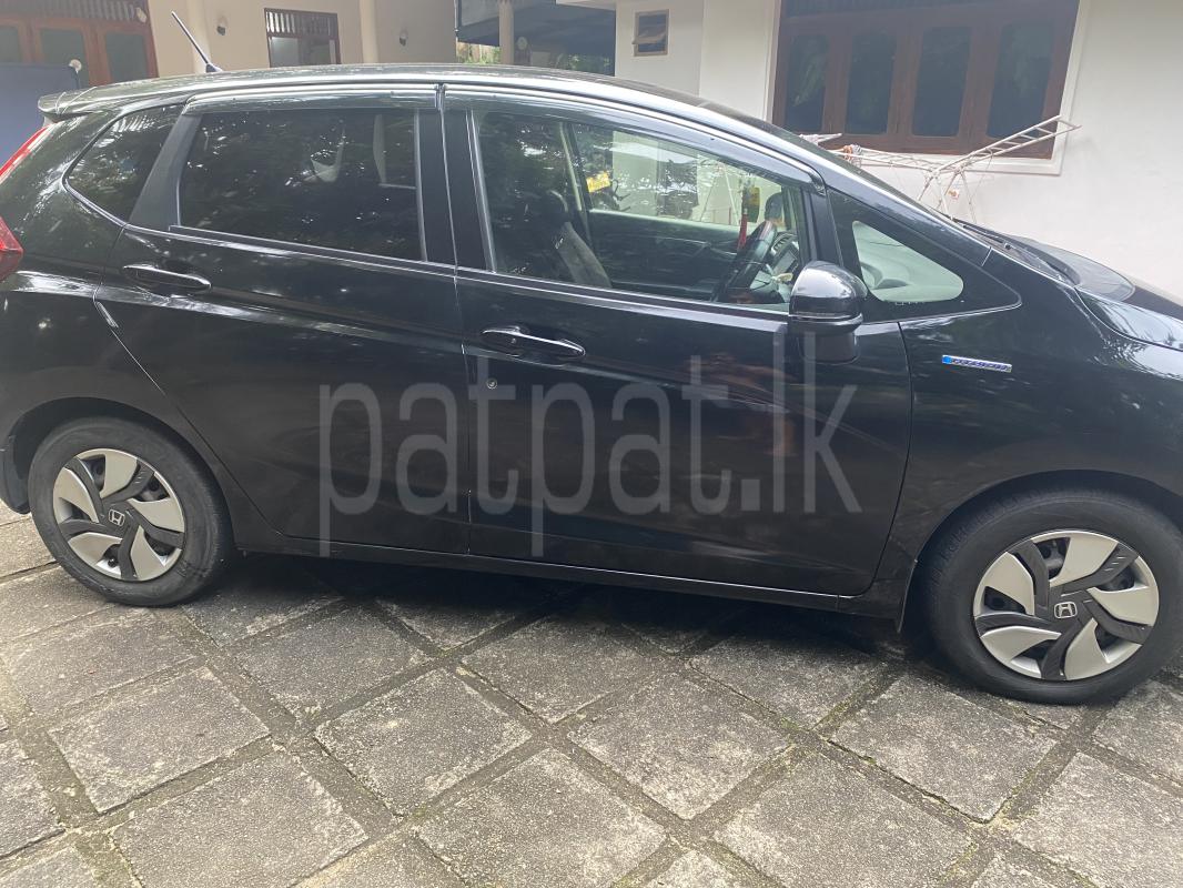Honda Fit 2014 - பயன்படுத்தப்பட்டது கார் sale in Sri Lanka - patpat.lk