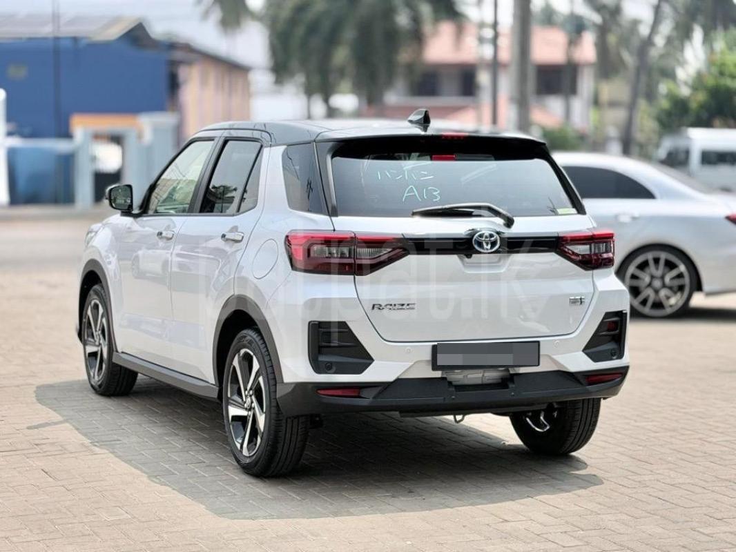 Advertisement image 3