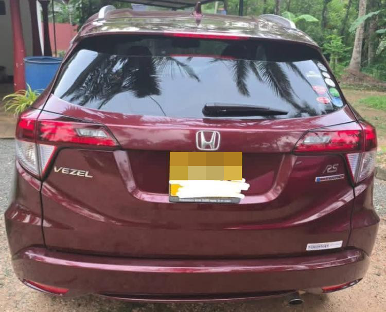Honda Vezel 2015 - பயன்படுத்தப்பட்டது SUV sale in Sri Lanka - patpat.lk