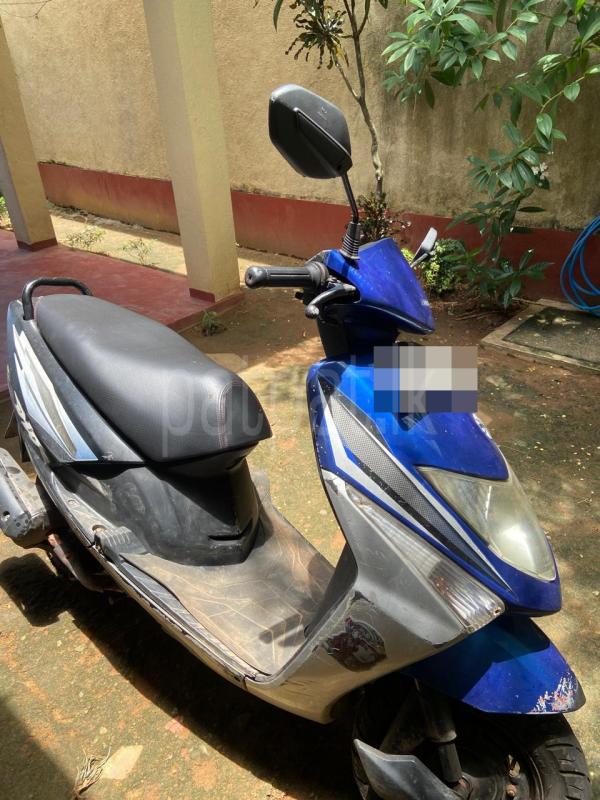 Honda Dio 2011 - Used Bike sale in Sri Lanka - patpat.lk