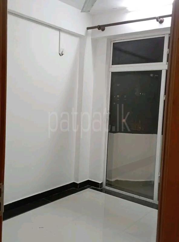 Semi Luxury Apartment for Sale in Bambalapitiya (Colombo 04)