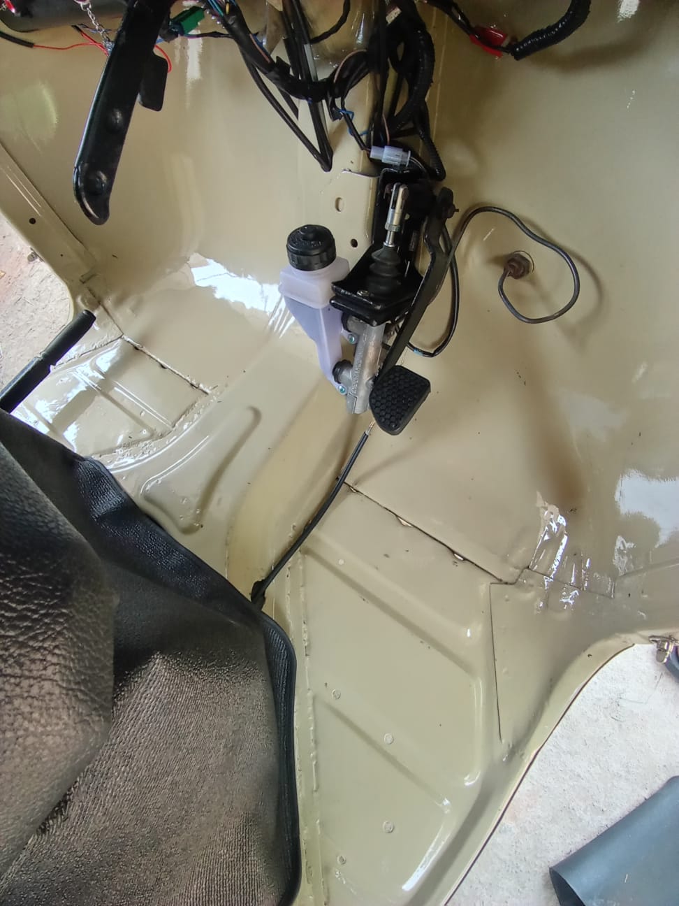 Bajaj Three Wheel 2004 - பயன்படுத்தப்பட்டது முச்சக்கர வண்டி sale in Sri Lanka - patpat.lk